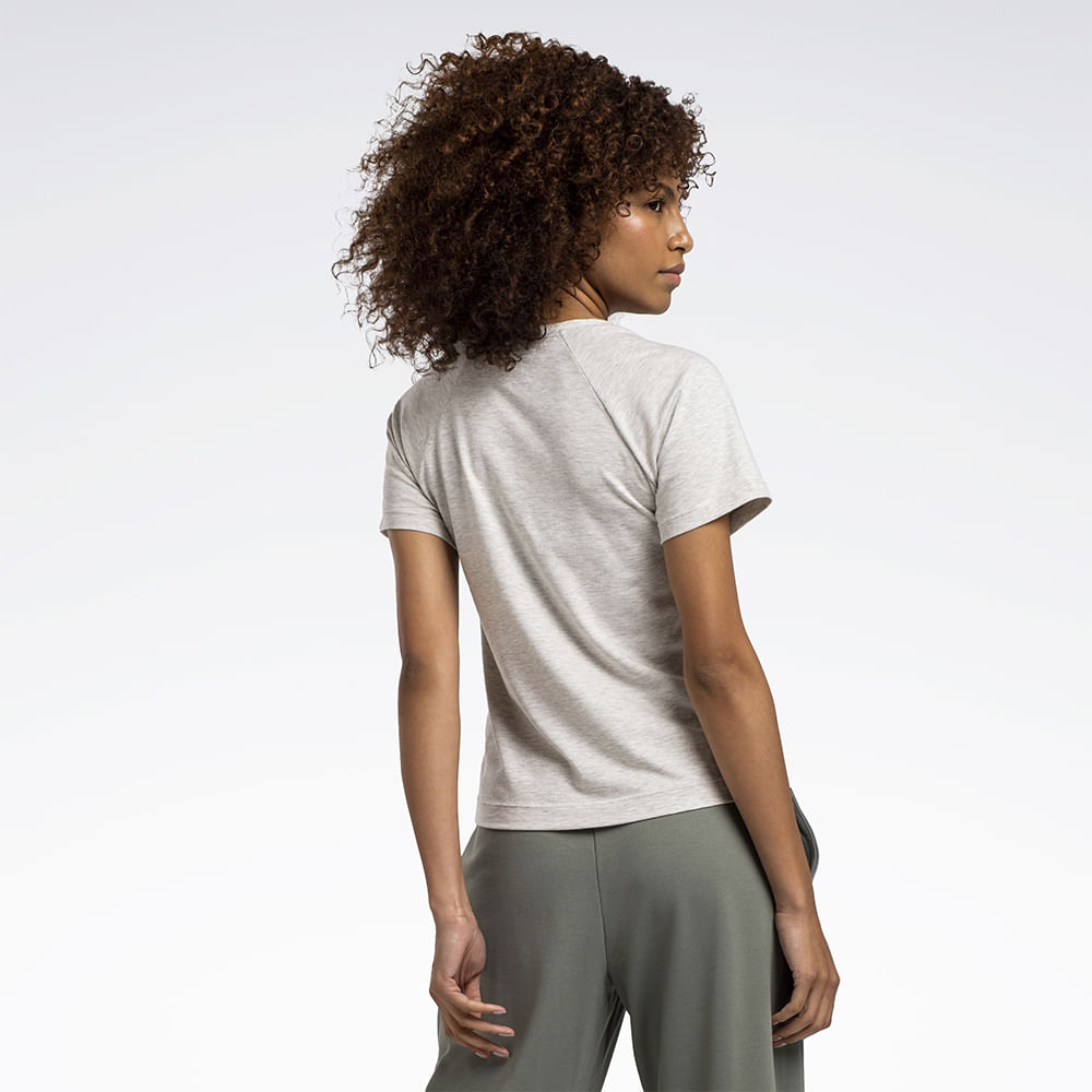 Camiseta Reebok Essential V Manga curta Feminina – Cinza mescla – foto 2
