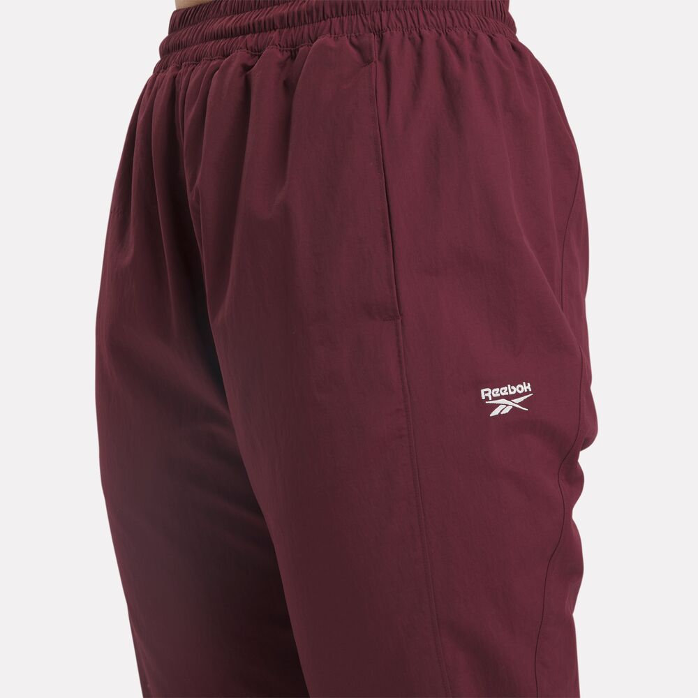 Calça Reebok Classics Franchise Track Feminina – Vinho – foto 3