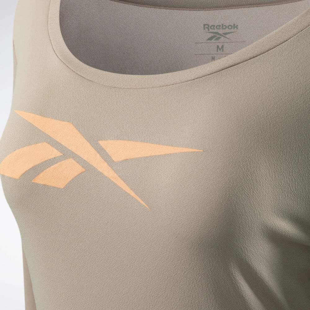 Camiseta Reebok Utility Feminina – bege – foto 3