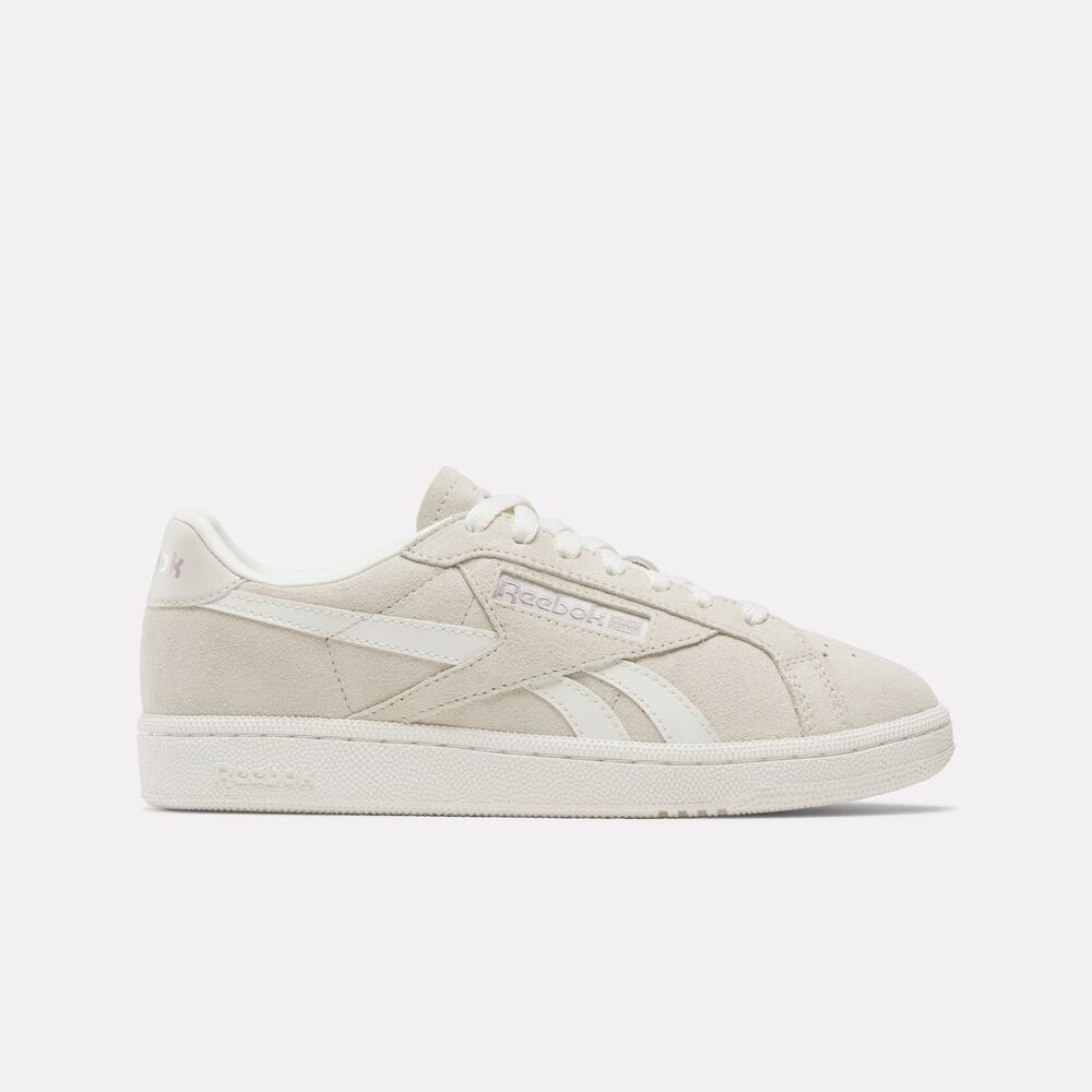 Tênis Reebok Club C Grounds UK Feminino – bege – foto 1