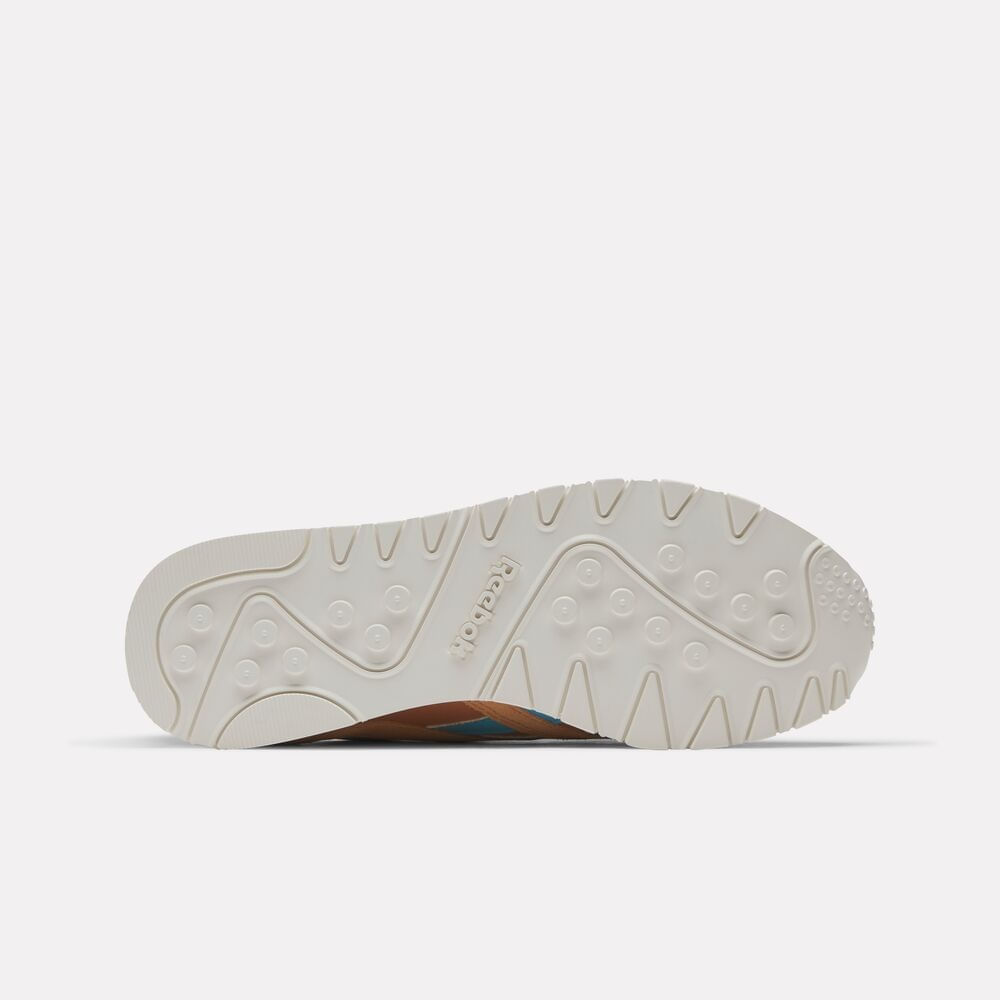 Tênis Reebok CL Nylon Feminino – marrom – foto 4
