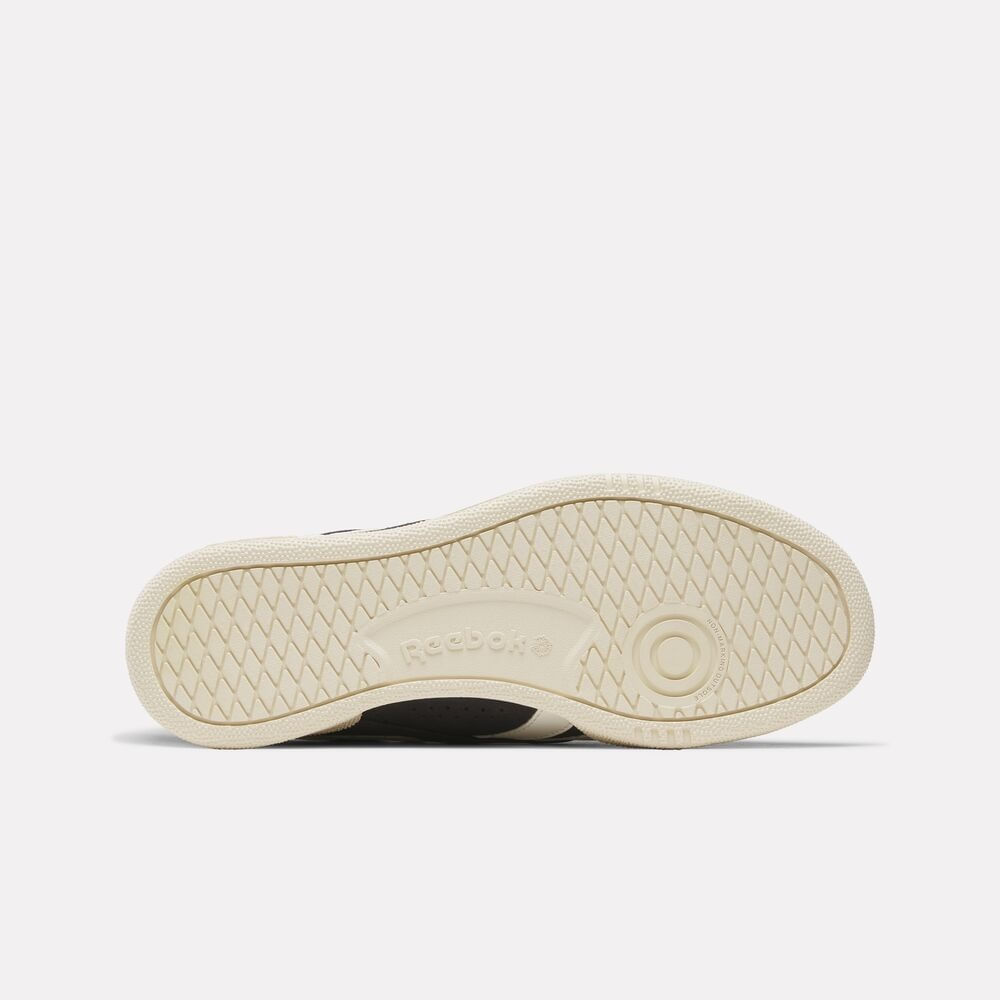Tênis Reebok Club C Grounds UK Unissex – preto – foto 4